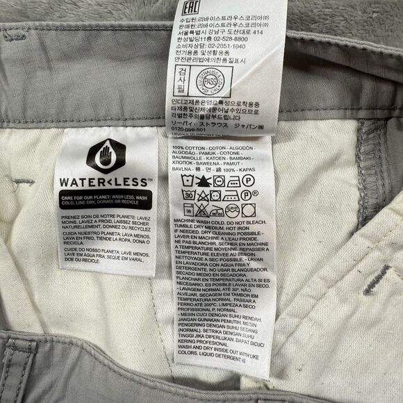 Levi’s Cargo Shorts Men’s 38 Gray Solid Canvas Pockets Hiking Casual Cotton - Picture 7 of 7